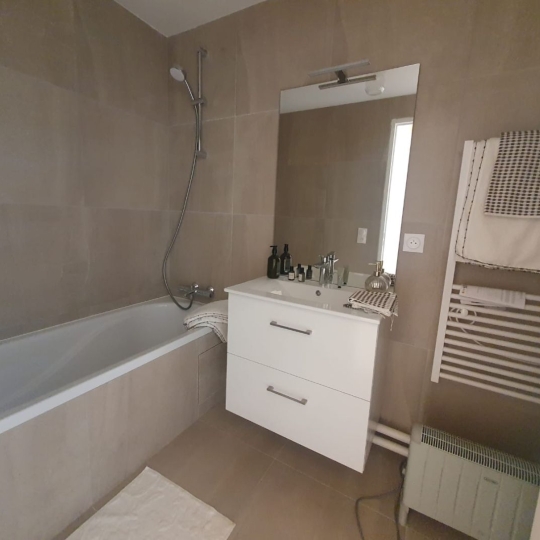  LOGER 9 : Maison / Villa | VERSAILLES (78000) | 100 m2 | 669 000 € 