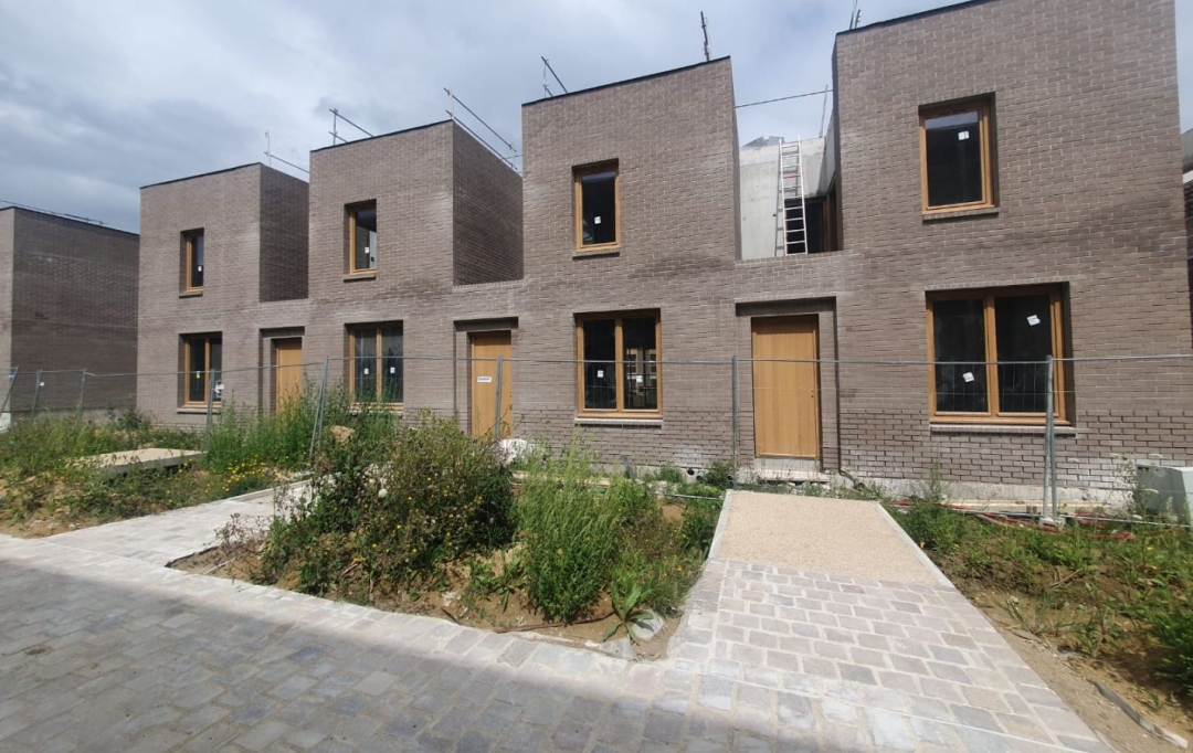 LOGER 9 : Maison / Villa | VERSAILLES (78000) | 100 m2 | 669 000 € 